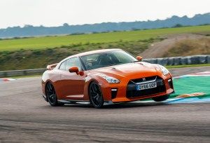 2017_nissan_gt-r_review_14