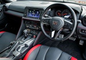 2017_nissan_gt-r_review_18