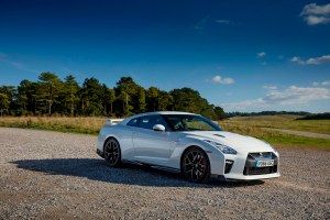2017_nissan_gt-r_review_1