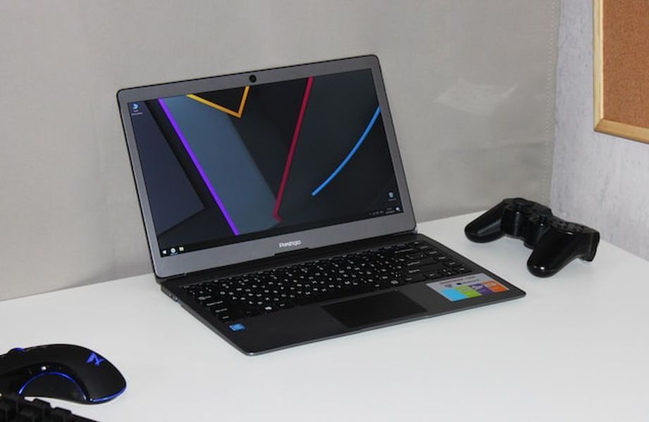 מחשב נייד כצג עבור קונסולת PS4