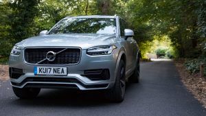 volvo_xc90_t8_r_design_2017_review_7