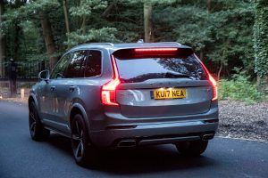 volvo_xc90_t8_r_design_2017_review_3 view