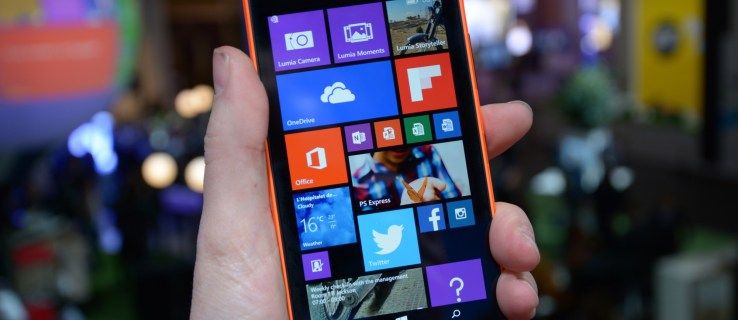 Ruce: Recenze Microsoft Lumia 640 a 640 XL nyní s cenami