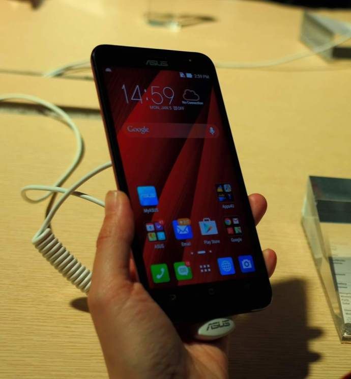 CES 2015 parim nutitelefon Asus ZenFone 2