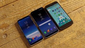 Samsung Galaxy S8, S8 Plus och Google Pixel XL (L till R)