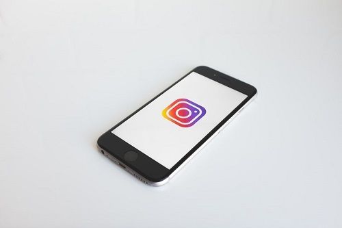 instagram, proč jsou zprávy modré