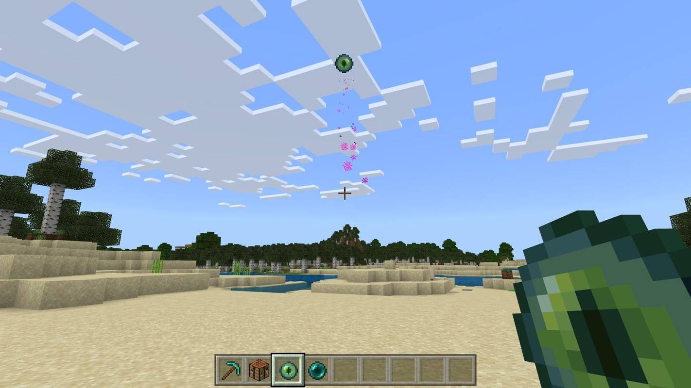 Throwing an Eye of Ender i Minecraft