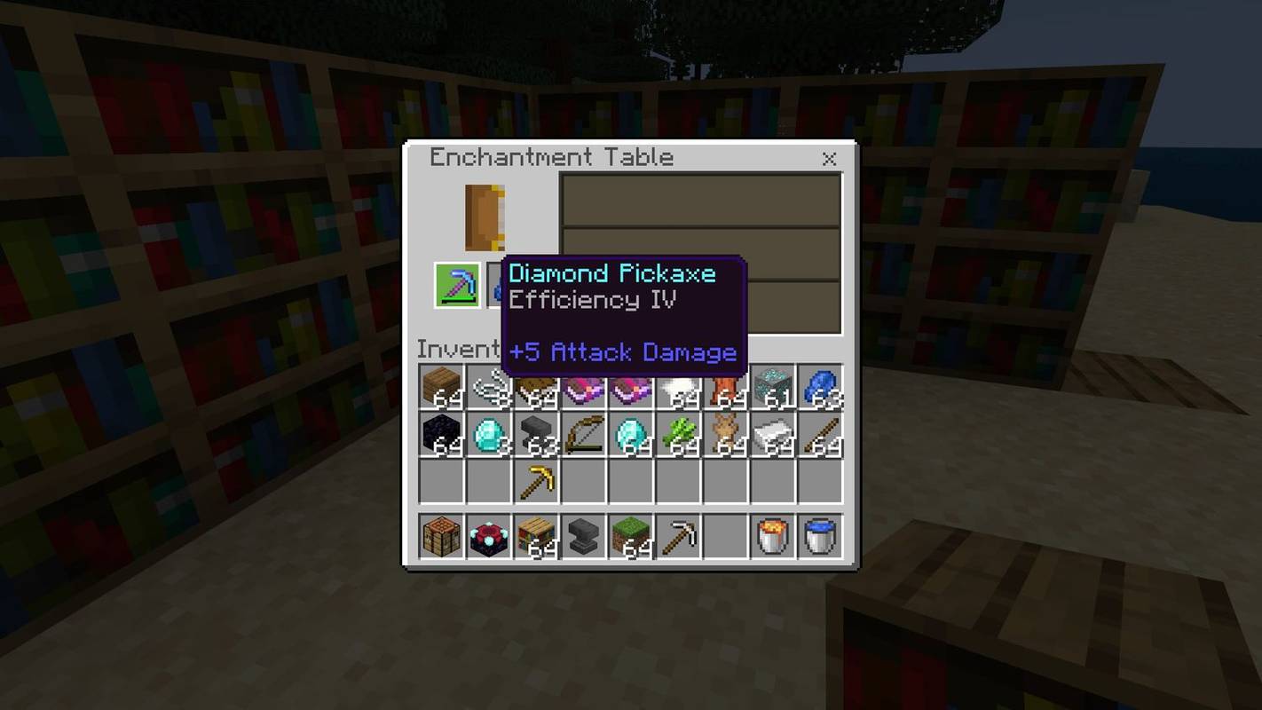 Diamond Pickaxe na may Efficiency !V sa Minecraft Enchantment Table