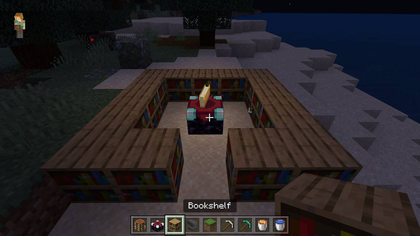 Ένα τραπέζι γοητείας που περιβάλλεται από ράφια στο Minecraft