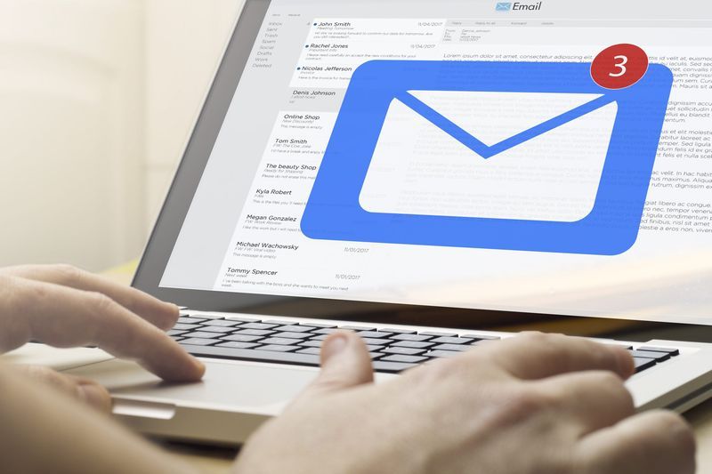 Sähköpostiosoitteen estäminen Gmailissa