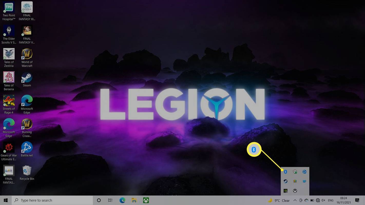 Layar desktop laptop Lenovo dengan ikon Bluetooth disorot
