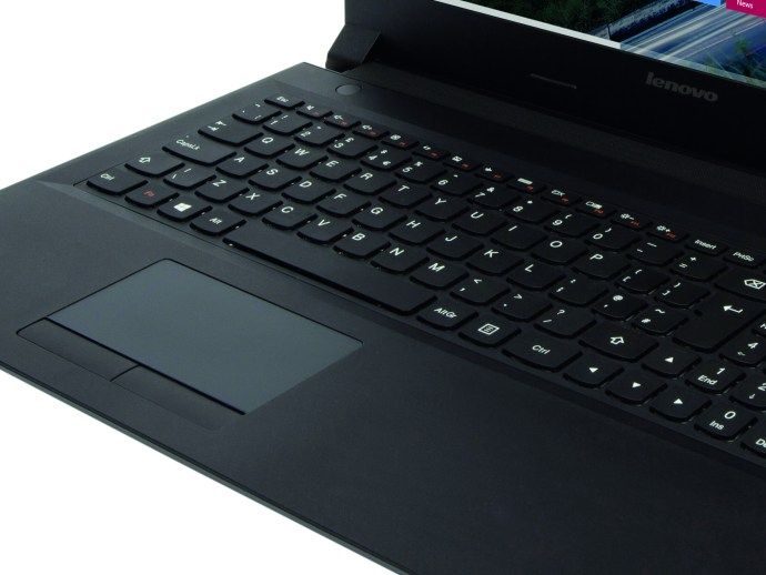 Review ng Lenovo B50-30 - keyboard at touchpad
