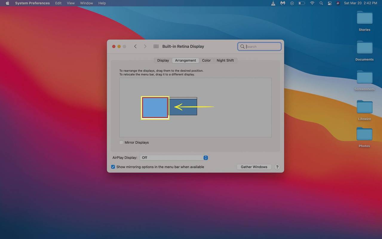 macOS 디스플레이 정렬 옵션에서 모니터를 드래그합니다.