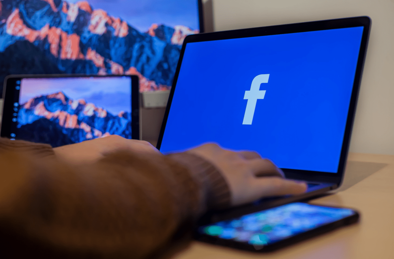 Cum să remediați eroarea unui cont Facebook temporar indisponibil