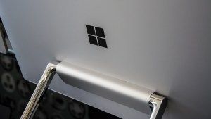 Microsoft Surface Studio logotips