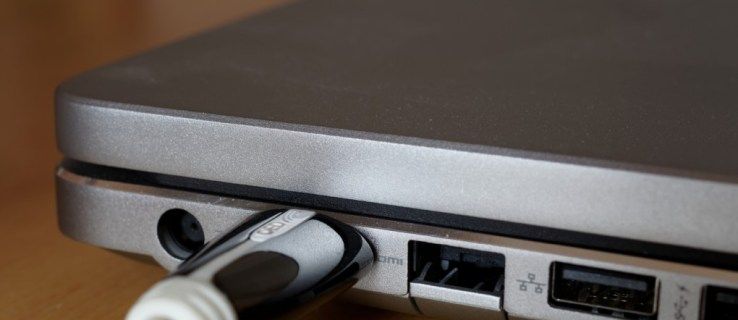 Ako pripojiť k notebooku jeden, dva alebo viac monitorov, vrátane USB Type-C