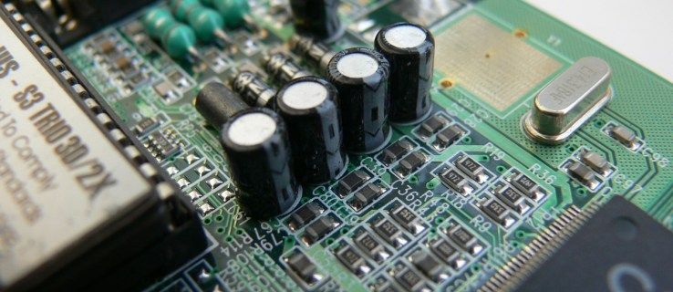 Kako rade kondenzatori na matičnim pločama (i ostalim komponentama)