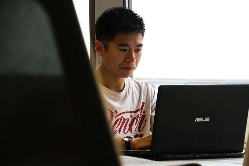 Een niet-werkende webcam op een Asus-laptop repareren