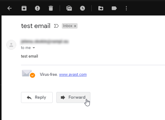 Tekstu priložite e-poštu