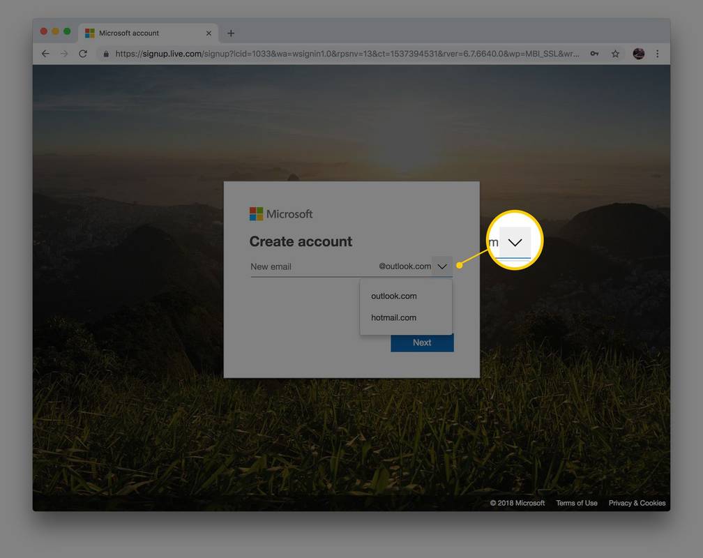 Vytvořit možnosti účtu na webové stránce Chrome pro e-mailový účet Outlook.com zobrazující výběr mezi aplikací outlook a hotmail