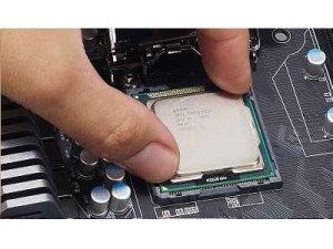 Intel-prosessorin asentaminen
