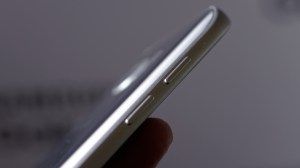 Pregled Samsung Galaxy S7: Gumbi za glasnoću