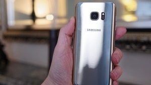 Pregled Samsung Galaxy S7: straga