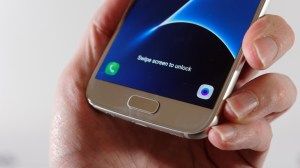 Pregled Samsung Galaxy S7: Prednja, donja polovica