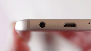 Samsung Galaxy S7 ülevaade: kõrvaklappide pesa