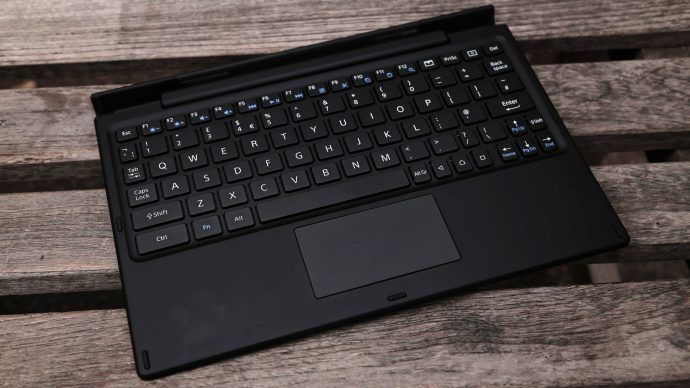 La tablette Sony Xperia Z4 est livrée avec un clavier Bluetooth fourni