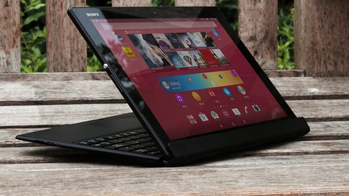 Sony Xperia Z4 Tablet: Nettbrett reversert i dock