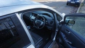 nissan_leaf_review_interior_3