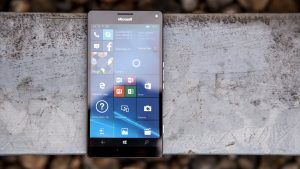 Ulasan Microsoft Lumia 950 XL: Depan