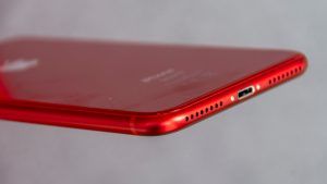 apple_iphone_8_plus _-_ produkt_red_12