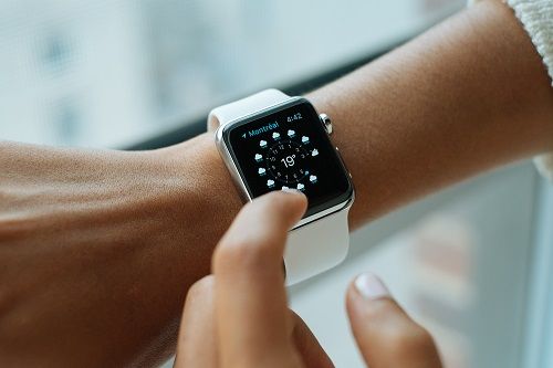 Więcej tarcz zegarka Apple Watch
