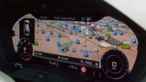 Audi Q2 apskats - Virtual Cockpit pilnekrāna karte