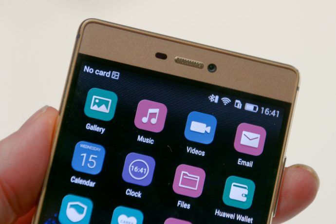 Huawei चढ़ना P8 समीक्षा - शीर्ष मोर्चा -