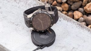TAG Heuer Connected: s polnilnikom