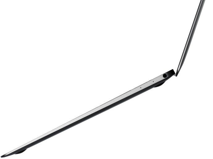 apple-macbook-2015-seitlich-mit-deckel-offen