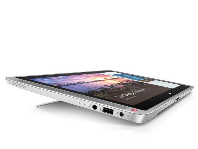 HP Envy X2 13 - vue latérale de la tablette avec support replié complètement vers l