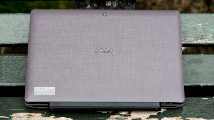Αναθεώρηση Acer Aspire Switch 10 E: Σε λειτουργία φορητού υπολογιστή, κλειστή