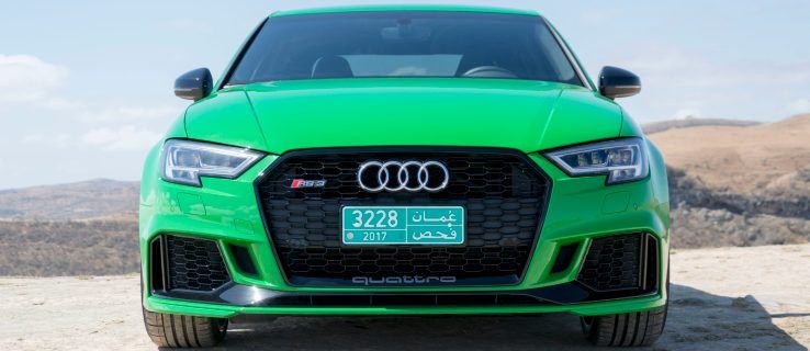 Nové hodnotenie Audi RS3 (2017): Časť závodného automobilu, časť Sportback a Sedan