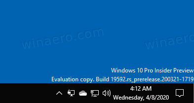 Windows 10 Show Day of Week в лентата на задачите