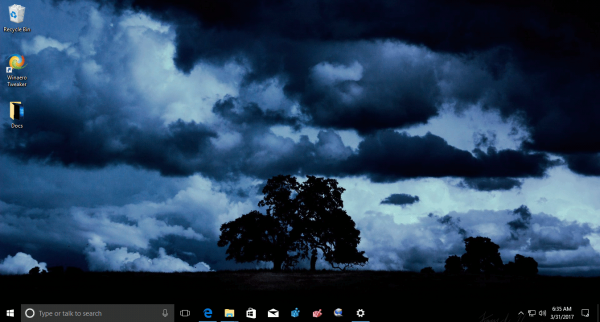 Θέμα Dark Skies των Windows 10