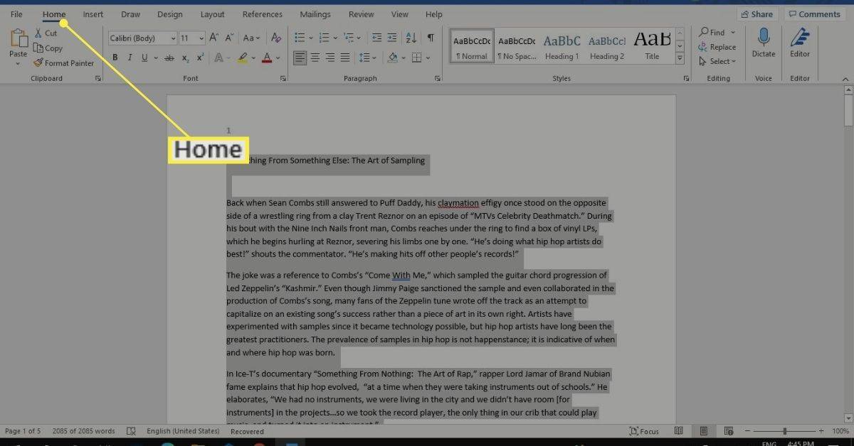 Karta Domů a zvýrazněný text v aplikaci Microsoft Word